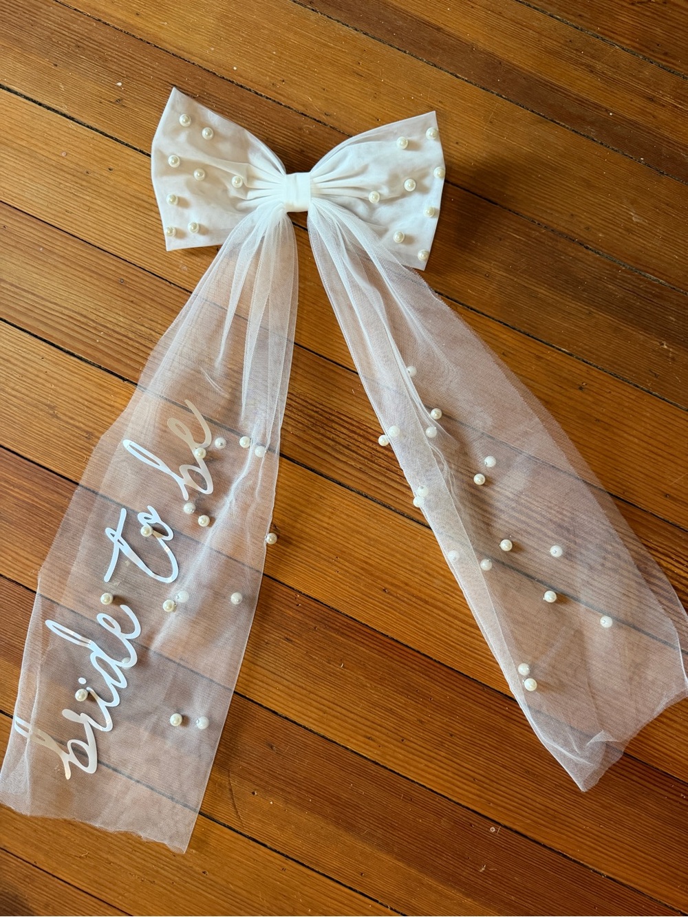 Bridal Bow with Pearl-Embellished Veil - White